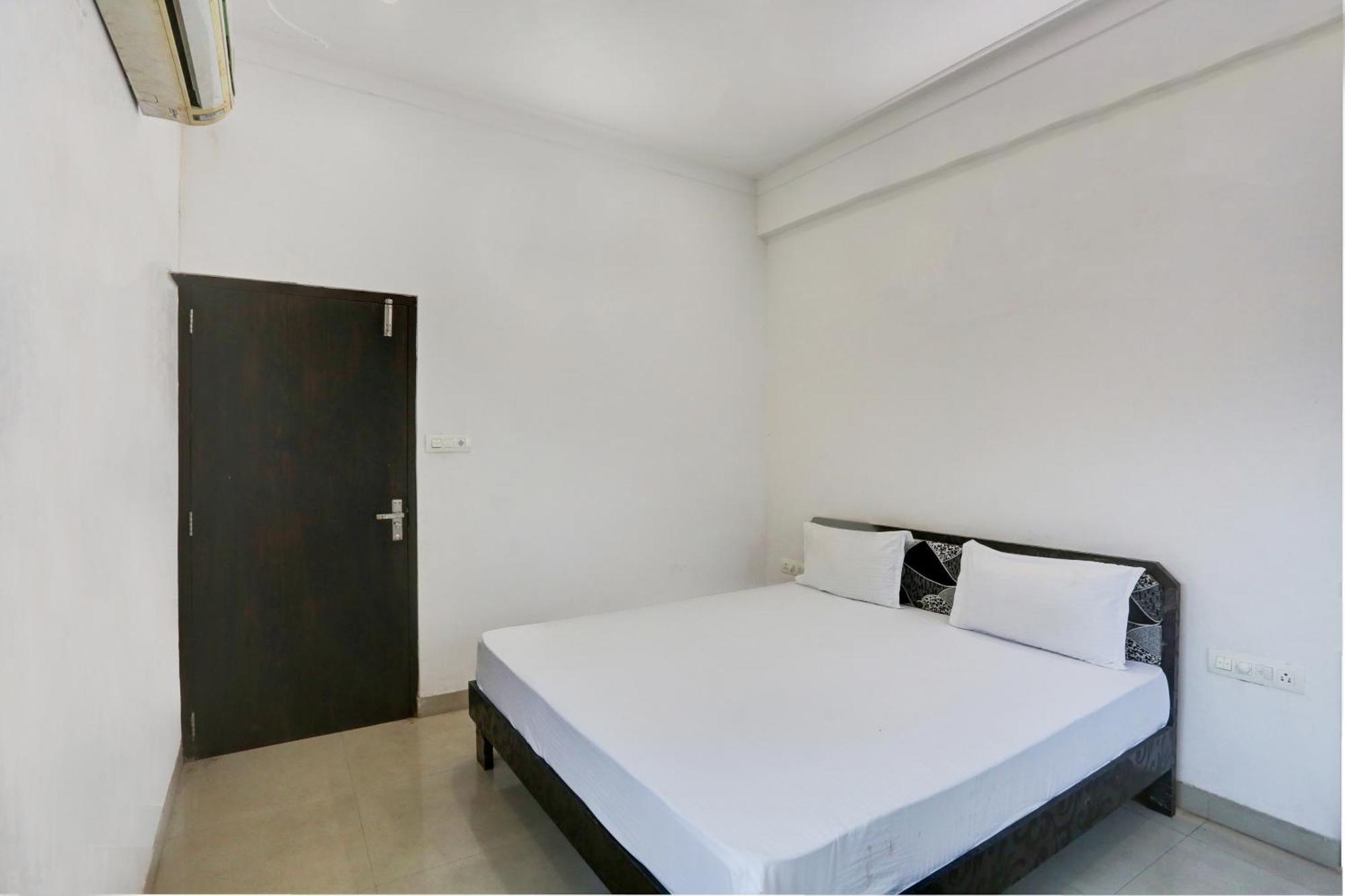 Super Hotel O Goverdhan Villa Udajpur Zewnętrze zdjęcie